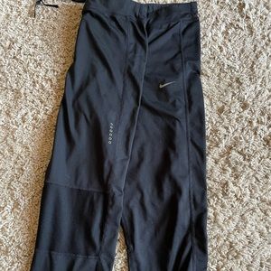 Nike dri fit carpi workout leggings black.
